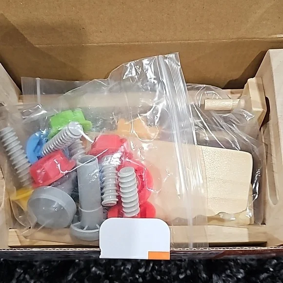 NWT kids tool cabinet - Picture 2 of 5